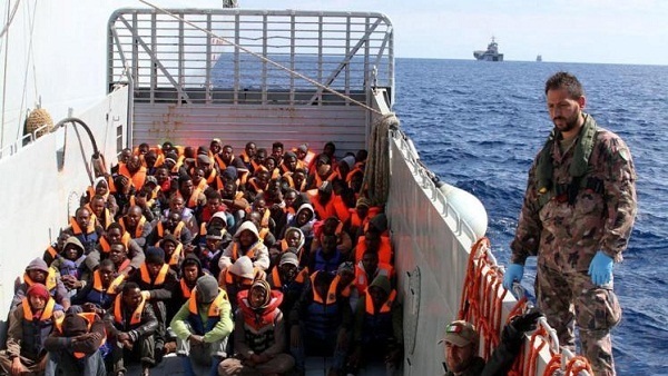 صحف إيطالية: مهربو البشر يتاجرون في أعضاء المهاجرين الموتى صحف إيطالية: مهربو البشر يتاجرون في أعضاء المهاجرين الموتى