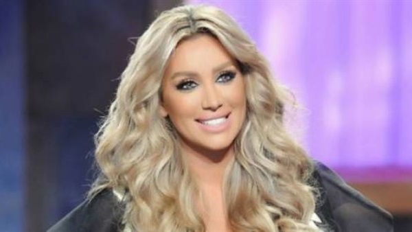 مايا دياب تصور «سبع ارواح» على طريقة الفيديو كليب