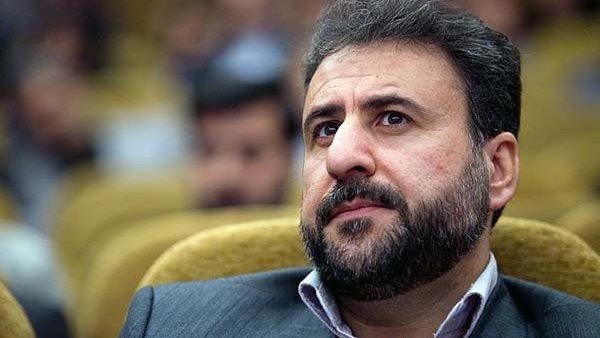 نائب برلماني إيراني يتعرض لمحاولة إغتيال فاشلة نائب برلماني إيراني يتعرض لمحاولة إغتيال فاشلة