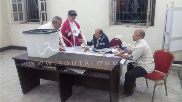 تقدم "نعمان" و "مديح" بلجنة العتمانية بدائرة البداري بأسيوط 