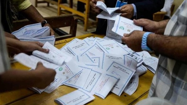 حصول منى شاكر و"عزو" على أغلبية الأصوات بأسوان حصول منى شاكر و"عزو" على أغلبية الأصوات بأسوان