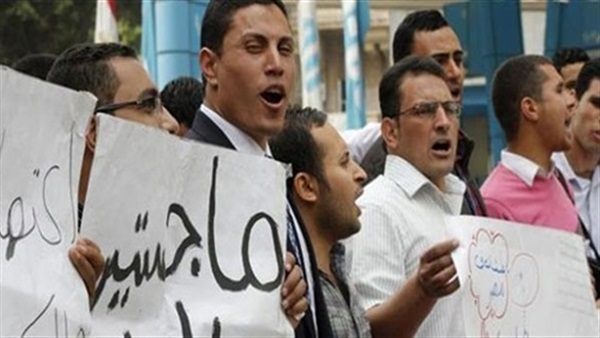 حملة الماجستير ينظمون وقفة بالأكفان أمام مجلس الوزراء غدًا