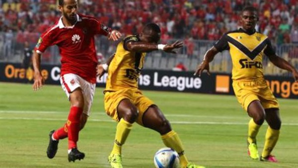 الكاف يغرم الأهلي بسبب خطأ إداري في مباراة أسيك ميموزا 