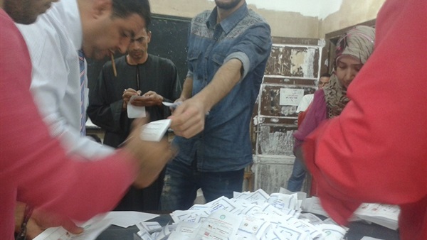 المصريين الأحرار: نجحنا فى اقتناص 33 مرشحا المصريين الأحرار: نجحنا فى اقتناص 33 مرشحا