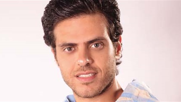 بالصور.. طارق صبرى بلوك شبابى فى أحدث جلسة تصوير له