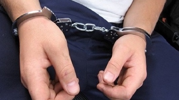 ضبط شخص لاستلائه علي حساب «فيسبوك» خاص بفتاة ضبط شخص لاستلائه علي حساب «فيسبوك» خاص بفتاة