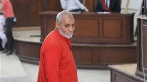 بدء محاكمة مرشد الإخوان و682 آخرين في قضية «أحداث العدوة»
