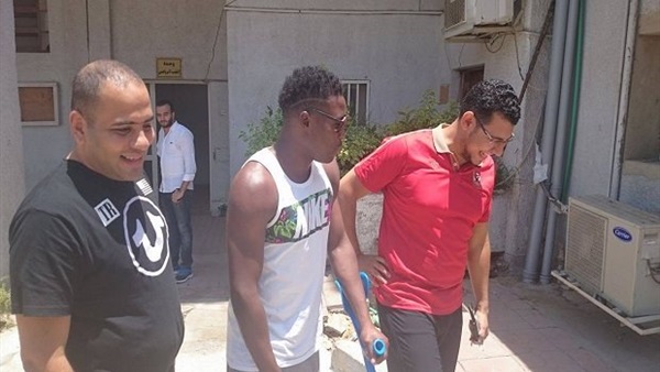 بالصور.. أيفونا يظهر فى الأهلي للمرة الأخيرة.. ويؤكد «سأعود قريباً» بالصور.. أيفونا يظهر فى الأهلي للمرة الأخيرة.. ويؤكد «سأعود قريباً»