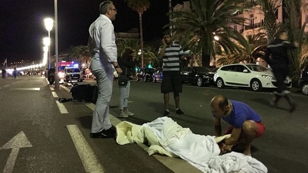 نيابة فرنسا: قضاء مكافحة الإرهاب يتولى التحقيق في اعتداء«نيس» نيابة فرنسا: قضاء مكافحة الإرهاب يتولى التحقيق في اعتداء«نيس»