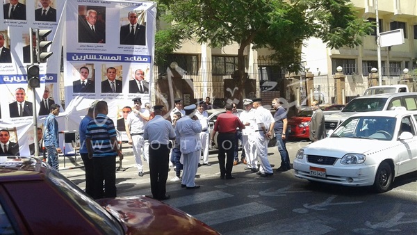 بالصور.. حكمدار القاهرة يتفقد الحالة الأمنية بمحيط نادى القضاة بالصور.. حكمدار القاهرة يتفقد الحالة الأمنية بمحيط نادى القضاة