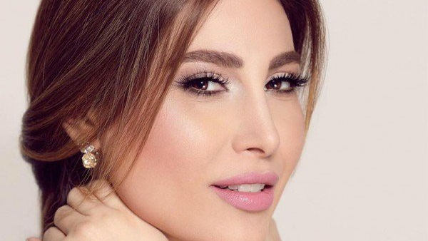 يارا تهنىء عاصى الحلانى على أغنيته:«يا أحلى عاصى بتستاهل كل خير» يارا تهنىء عاصى الحلانى على أغنيته:«يا أحلى عاصى بتستاهل كل خير»