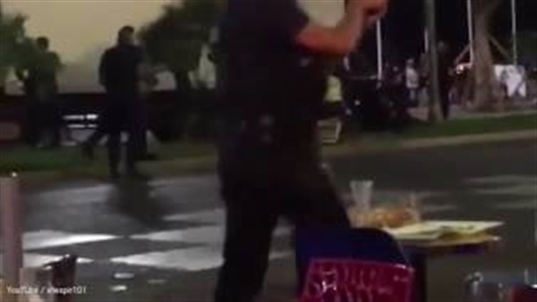 بالفيديو.. لحظة قتل منفذ هجوم «نيس» الفرنسية بالفيديو.. لحظة قتل منفذ هجوم «نيس» الفرنسية