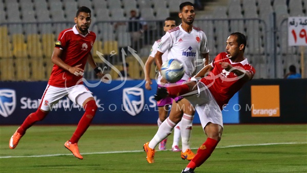 الأهلي يهدر فرصة التأهل الأخيرة بتعادل مخيب للأمال أمام الوداد الأهلي يهدر فرصة التأهل الأخيرة بتعادل مخيب للأمال أمام الوداد