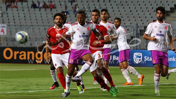 مدرب الأهلي يقع في خطأ غريب بعد التعادل امام الوداد 