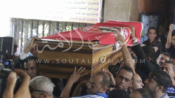 50 صورة ترصد مراسم تشييع جنازة طارق سليم 50 صورة ترصد مراسم تشييع جنازة طارق سليم