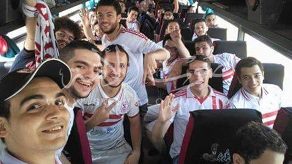 بالصور.. «الوايت نايتس» يتجه إلى «بتروسبورت» لمؤازرة الزمالك بالصور.. «الوايت نايتس» يتجه إلى «بتروسبورت» لمؤازرة الزمالك