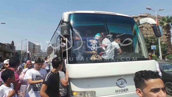بالصور.. 4 أوتوبيسات لأعضاء «الزمالك» يتوجهون إلى بتروسبورت بالصور.. 4 أوتوبيسات لأعضاء «الزمالك» يتوجهون إلى بتروسبورت