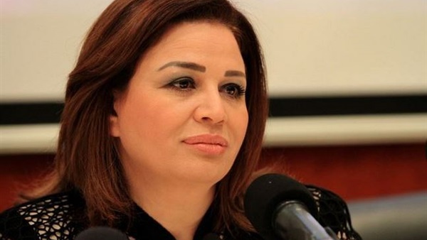 الهام شاهين تبدأ «أنا عندى شعرة» خلال أيام الهام شاهين تبدأ «أنا عندى شعرة» خلال أيام