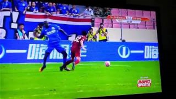 بالفيديو.. إصابة «مروعة» للسنغالي ديمبابا في الدوري الصيني  