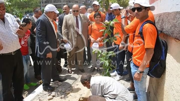 بالصور.. محافظ الدقهلية يشارك في فعاليات أسبوع النظافة 