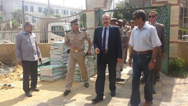بالصور.. محافظ بني سويف يتفقد فاعليات مبادرة «حلوة يا بلدي» بالصور.. محافظ بني سويف يتفقد فاعليات مبادرة «حلوة يا بلدي»