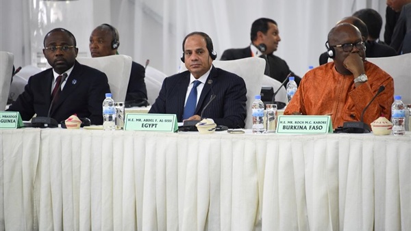 «السيسى» يبحث مع رئيس غانا تدعيم العلاقات الثنائية