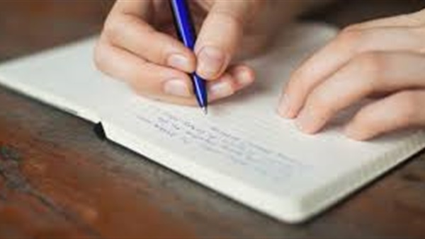 صاحب أطول مذكرات في العالم يعاني من «الهايبرغرافيا»