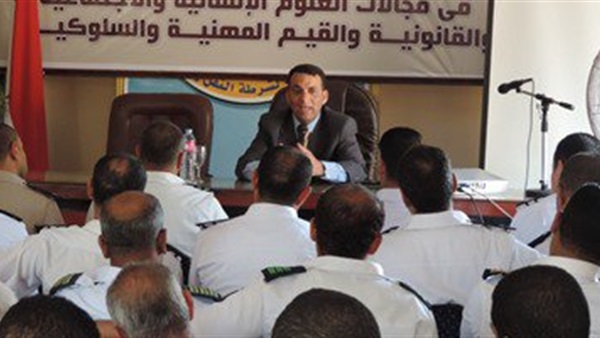 اختتام الدورة السابعة لتنمية مهارات 200 شرطي بالمنيا اختتام الدورة السابعة لتنمية مهارات 200 شرطي بالمنيا