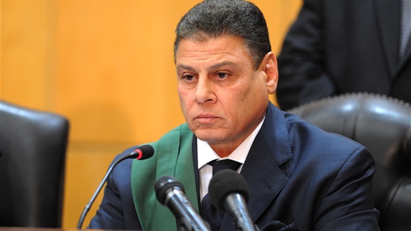 قاضى «مذبخة كرداسة» يخرج متهم خارج القاعة لاخلالة بنظام الجلسة