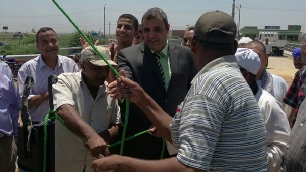 بالصور.. افتتاح تجريبي لمزلقان «إطسا البل» بالمنيا قبل خطة تطويره