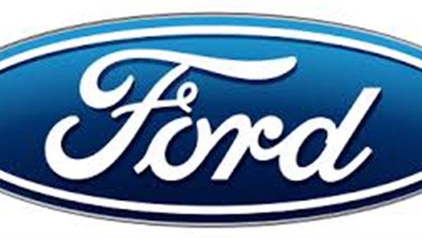 فورد تكرم ذكري طائرة P-51D من خلال نسخة موستانج Ole Yeller شيلبي GT350 الصفراء