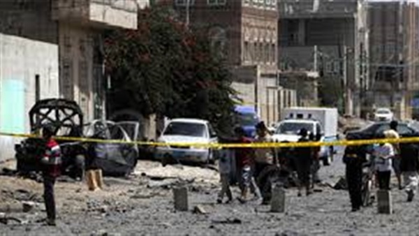  مقتل وإصابة 10 جنود يمنيين في تفجير انتحاري بمحافظة عدن