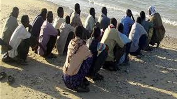 القبض على 20 مهاجرا غير شرعي من سبع جنسيات إفريقية في الجزائر القبض على 20 مهاجرا غير شرعي من سبع جنسيات إفريقية في الجزائر