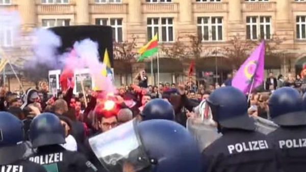 مصادمات بين الشرطة ومتظاهرين في أرمينيا