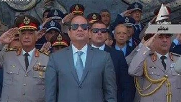الرئيس «السيسي» يشهد العرض العسكري بالكلية الحربية الرئيس «السيسي» يشهد العرض العسكري بالكلية الحربية