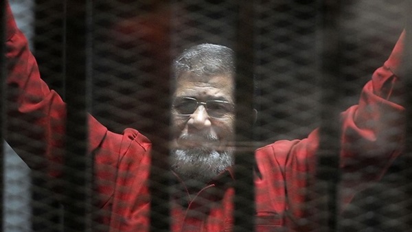 لدواعي امنية تعذر حضور " مرسى "  بقضية "إقتحام سجن بورسعيد " 
