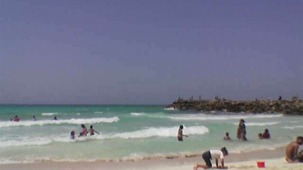 غرق فتاتين وإنقاذ آخرى بشاطئ النخيل في الإسكندرية