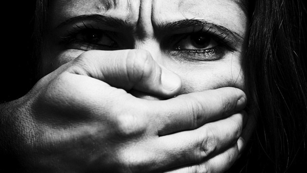 العنف ضد المرأة.. 10 أرقام عن الاغتصاب حول العالم 