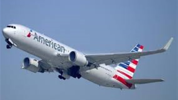 إهانة وطرد مهندس مصري من على متن طائرة أمريكية