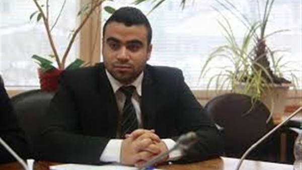 «عزت» يطالب بسرعة إصدار قانون «المحليات»