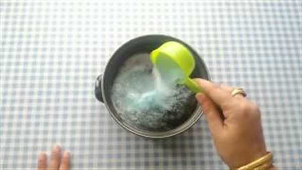 بالفيديو..اصنعى معطر منزلى بنفسك 