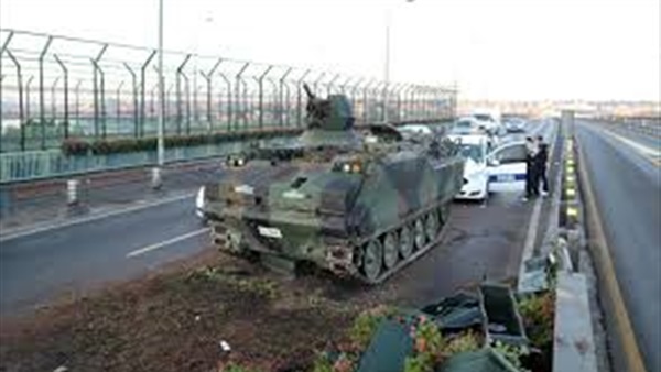 تركيا: اعتقال 300 من عناصر الحرس الرئاسي