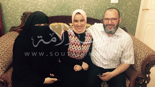 بالفيديووالصور.. الأولى مكرر على الثانوية العامة:«نفسى أبقى دكتورة نفسية»