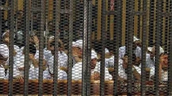 بدء أولى جلسات إعادة محاكمة 132 متهما في أحداث كفر الشيخ بدء أولى جلسات إعادة محاكمة 132 متهما في أحداث كفر الشيخ