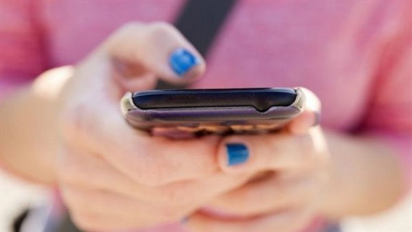 تفاصيل وقف «فيسبوك» للرسائل بين غير الأصدقاء تفاصيل وقف «فيسبوك» للرسائل بين غير الأصدقاء