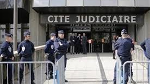 نيابة باريس: التعرف على هوية الارهابي الثاني في حادث فرنسا نيابة باريس: التعرف على هوية الارهابي الثاني في حادث فرنسا