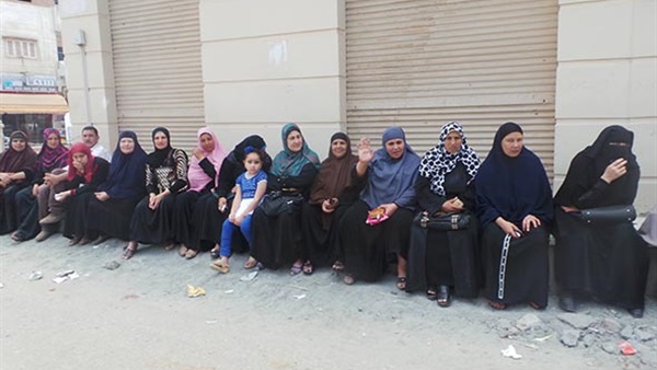بالفيديو.. تفاصيل انطلاق المرحلة الأولى للتنسيق.. أهالي طلاب الثانوية العامة يشتكون من الموظفين.. أولياء أمور يتظاهرون أمام التعليم.. وبطء بالموقع يثير غضب الطلاب بـ«معامل جامعة القاهرة» بالفيديو.. تفاصيل انطلاق المرحلة الأولى للتنسيق.. أهالي طلاب الثانوية العامة يشتكون من الموظفين.. أولياء أمور يتظاهرون أمام التعليم.. وبطء بالموقع يثير غضب الطلاب بـ«معامل جامعة القاهرة»