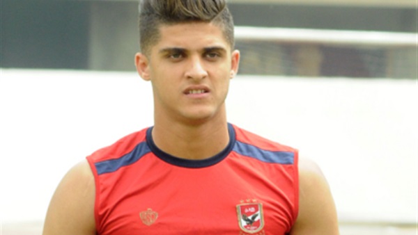 «الشيخ» يثير حالة من «القلق» داخل طائرة الأهلي