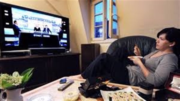 مشاهدة التلفزيون لساعات طويلة يزيد خطر الوفاة