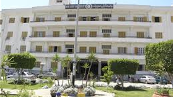 رئيس جامعة بنى سويف يحيل أستاذ بطب بيطرى لمجلس تأديب رئيس جامعة بنى سويف يحيل أستاذ بطب بيطرى لمجلس تأديب